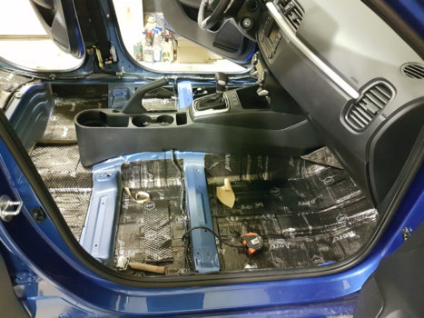 Фото отчет по шумоизоляции Kia Rio III (Киа Рио 3) за 1 день